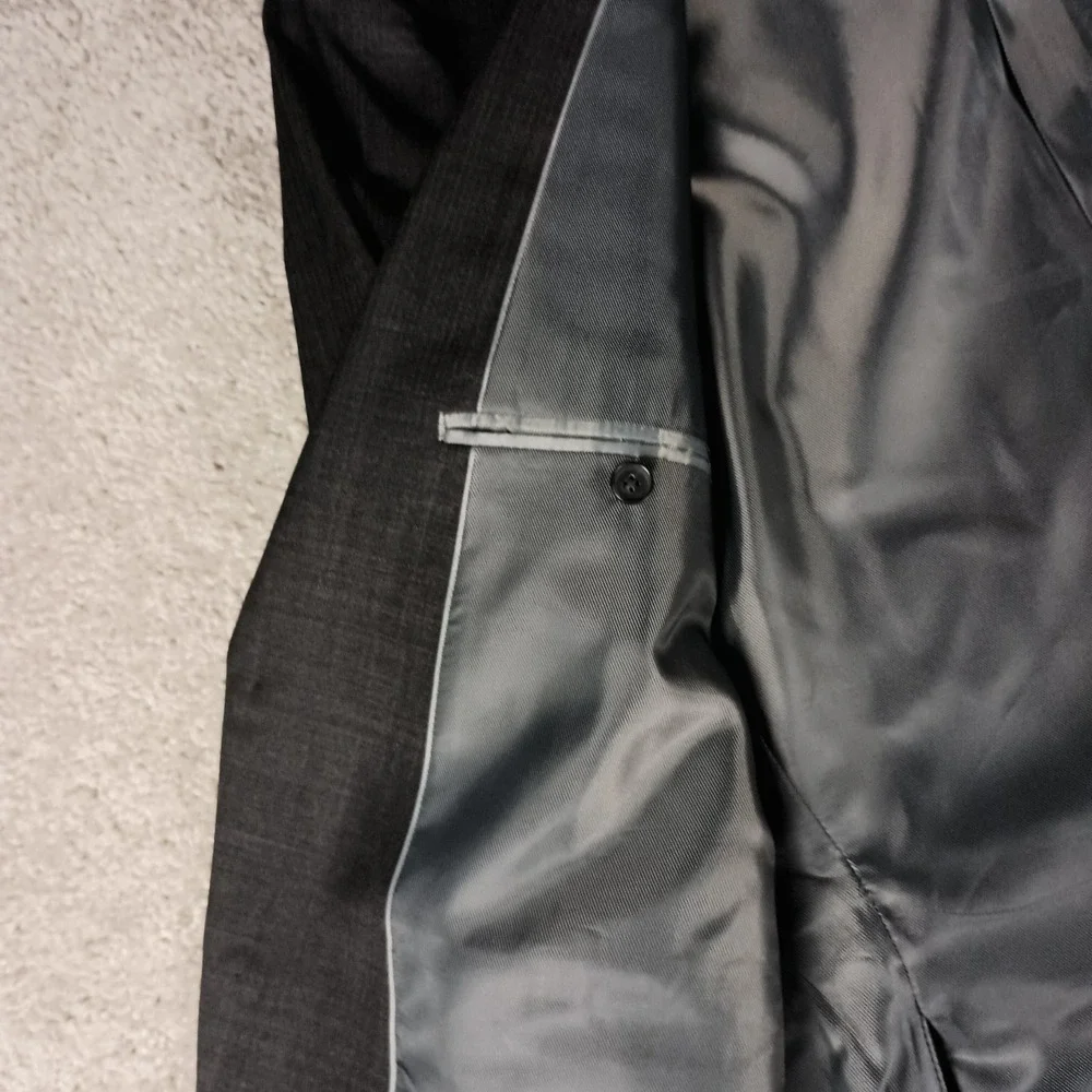 Claiborne 44R 42x30 Mens Suit Grey Herringbone Wool Blend Modern Fit Stretch